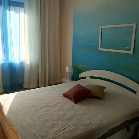 Apartment Апартамент Дени *